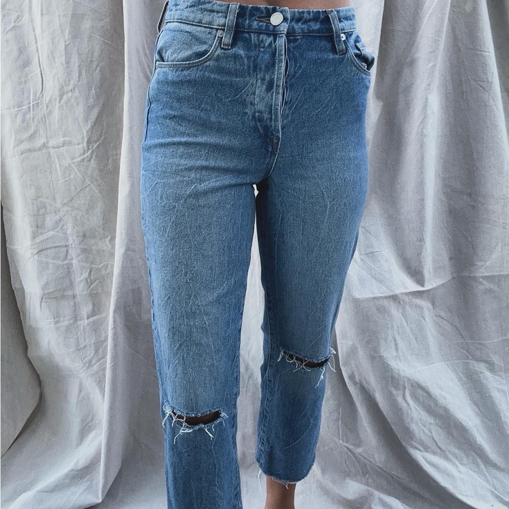 ✨BLANK NYC CROPPED JEANS✨